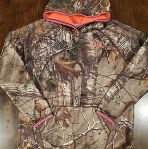 Camo Under Armour hoodie